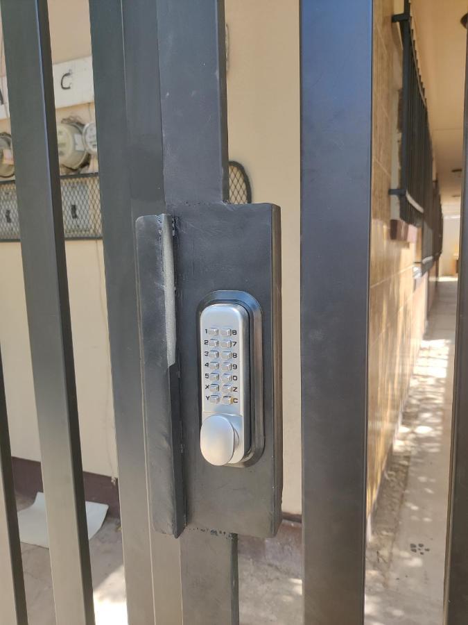 Bonito Departamento Remodelado Tranquilo Y Centrico Διαμέρισμα Σιουδάδ Χουάρες Εξωτερικό φωτογραφία